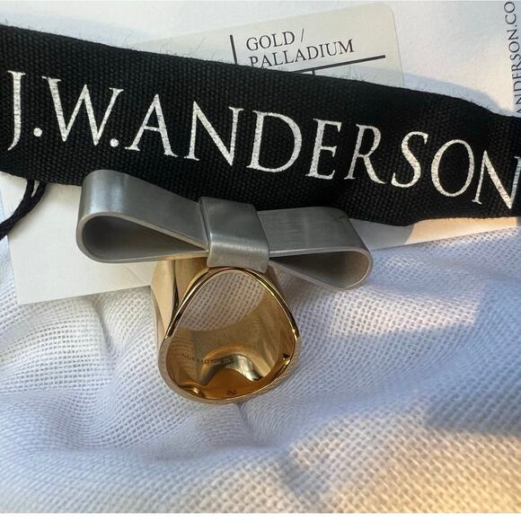 J.W. Anderson Sz 6.25 Metallic Silver Tone Bow on Gold Palladium Fashion Ring - Picture 6 of 9